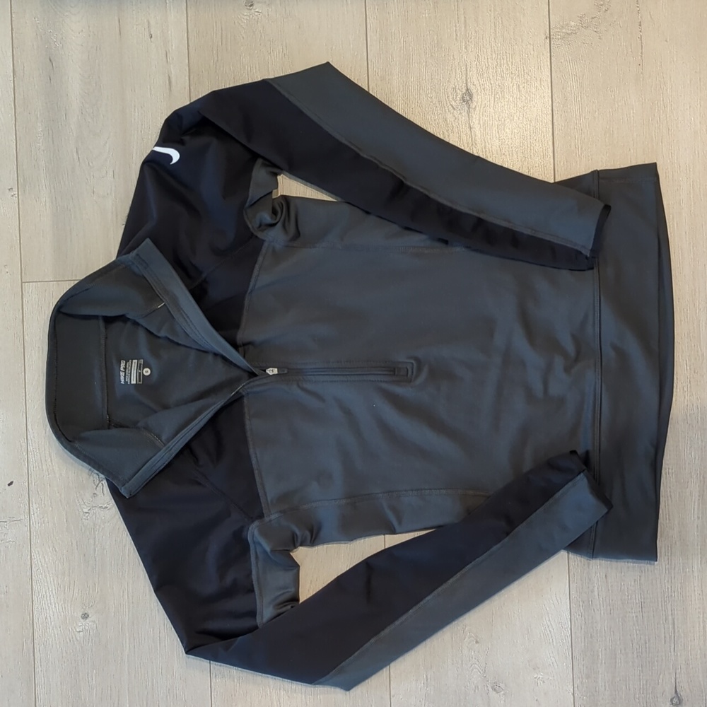 Nike pro half zip